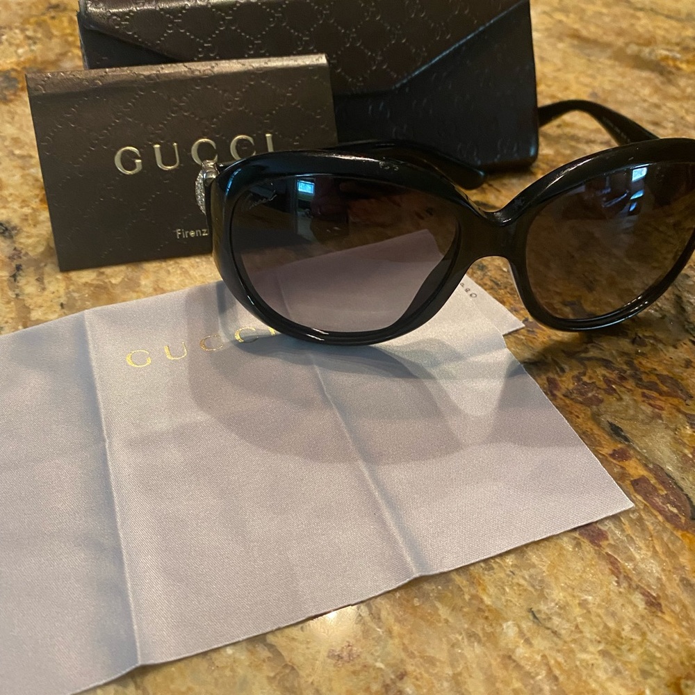 Gucci sunglasses GG3712/N/S